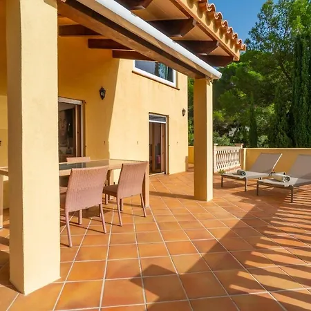 Villa Assindia, En Costa De Pinos *